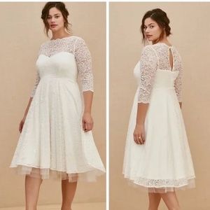 Torrid ivory lace tea length wedding dress 16